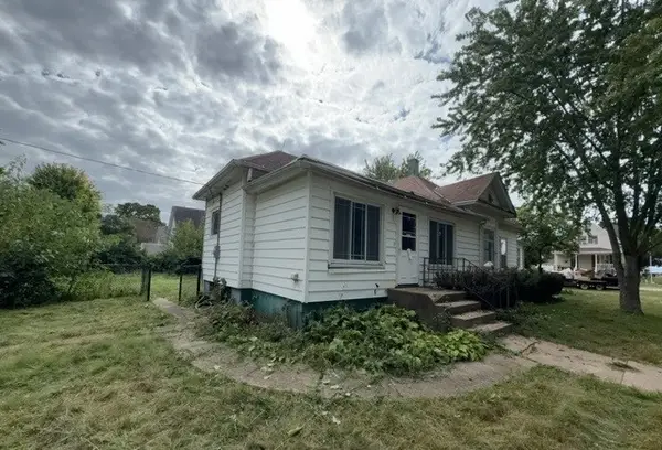 103 S Chicago Avenue, Ladd, IL 61329