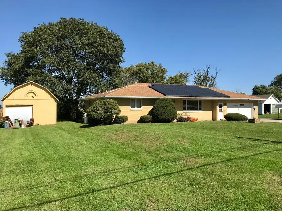 156 E Main Street, Bradford, IL 61421 - #2