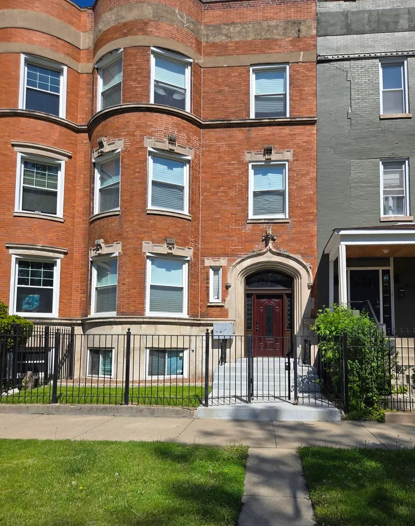 4749 S Prairie Avenue, Chicago, IL 60615 - #1