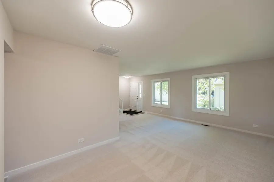 1632 Vermont Drive #4-2, Elk Grove Village, IL 60007 - #3