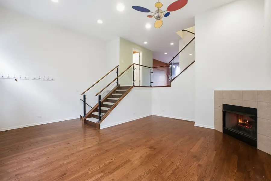 820 W 36th Street #2, Chicago, IL 60609 - #3
