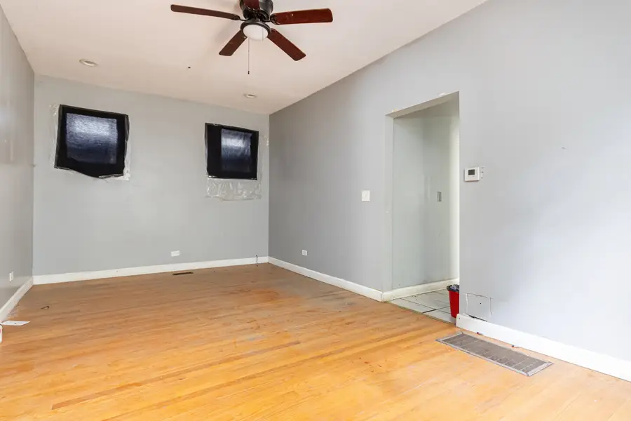 1817 S Harding Avenue, Chicago, IL 60623 - #3