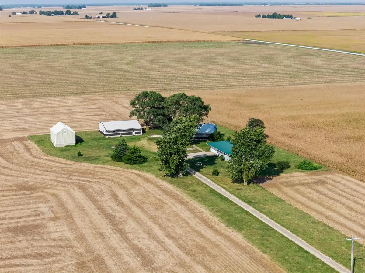 2484 State Highway 32, Lovington, IL 61937 - #1