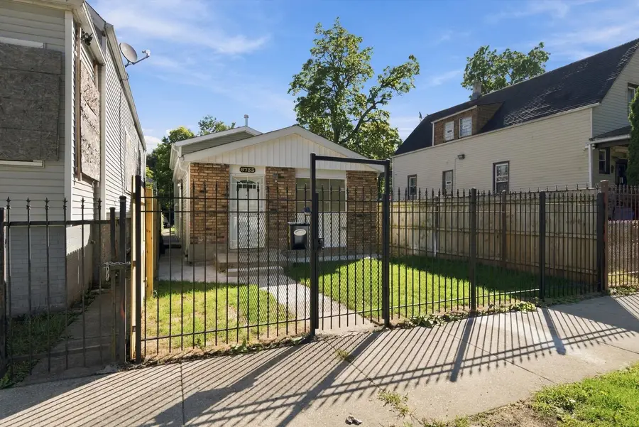 6733 S Throop Street, Chicago, IL 60636 - #2