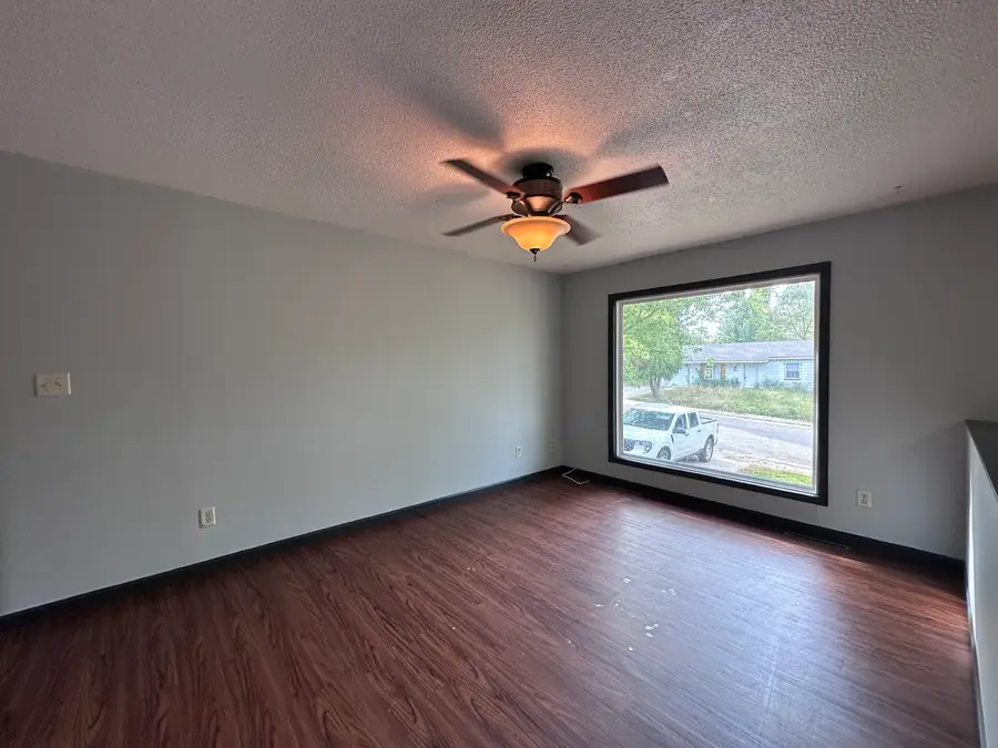 909 Sunset Ridge, Danville, IL 61832 - #2