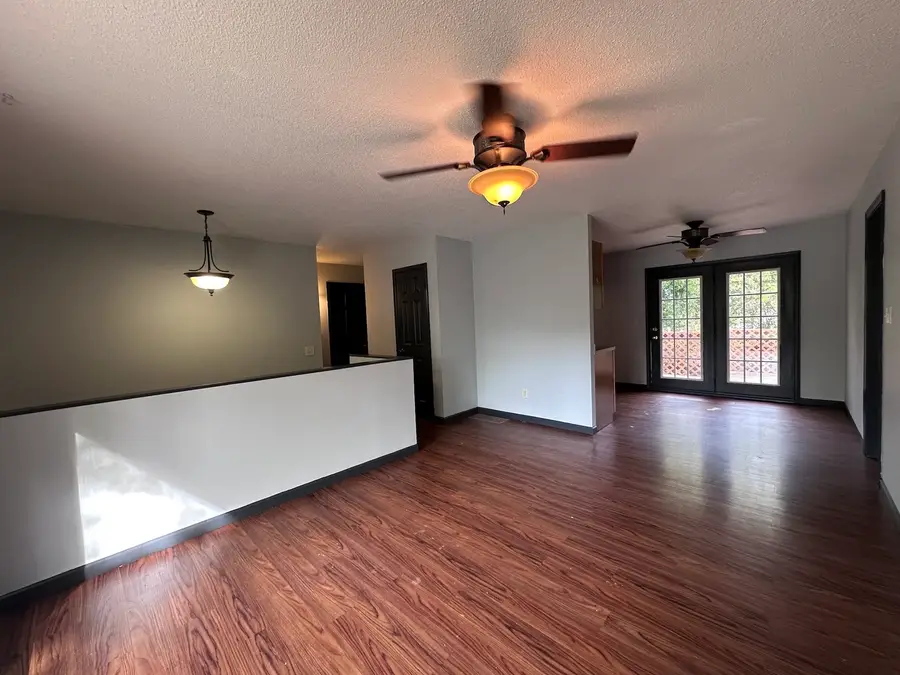 909 Sunset Ridge, Danville, IL 61832 - #3