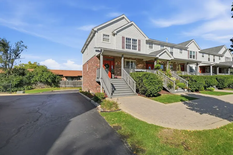 1060 Kufrin Way, Lombard, IL 60148 - #2