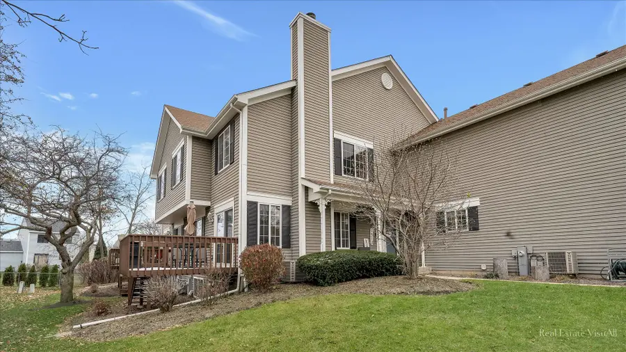 1312 Sandhurst Lane #1312, South Elgin, IL 60177 - #2