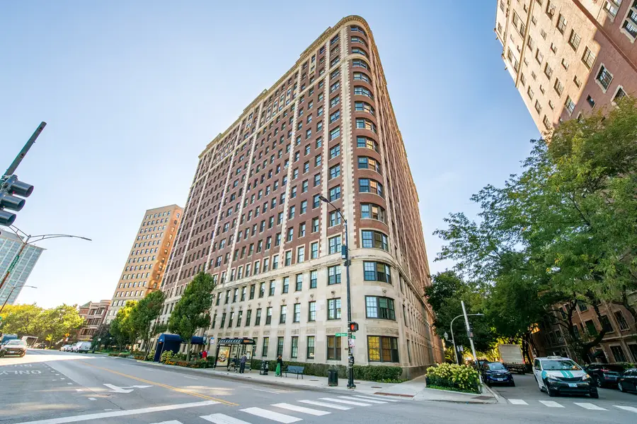 3750 N Lake Shore Drive #6C, Chicago, IL 60613 - #2