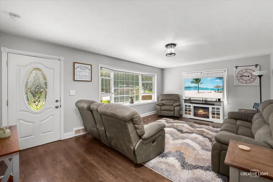 805 Alann Drive, Joliet, IL 60435 - #3