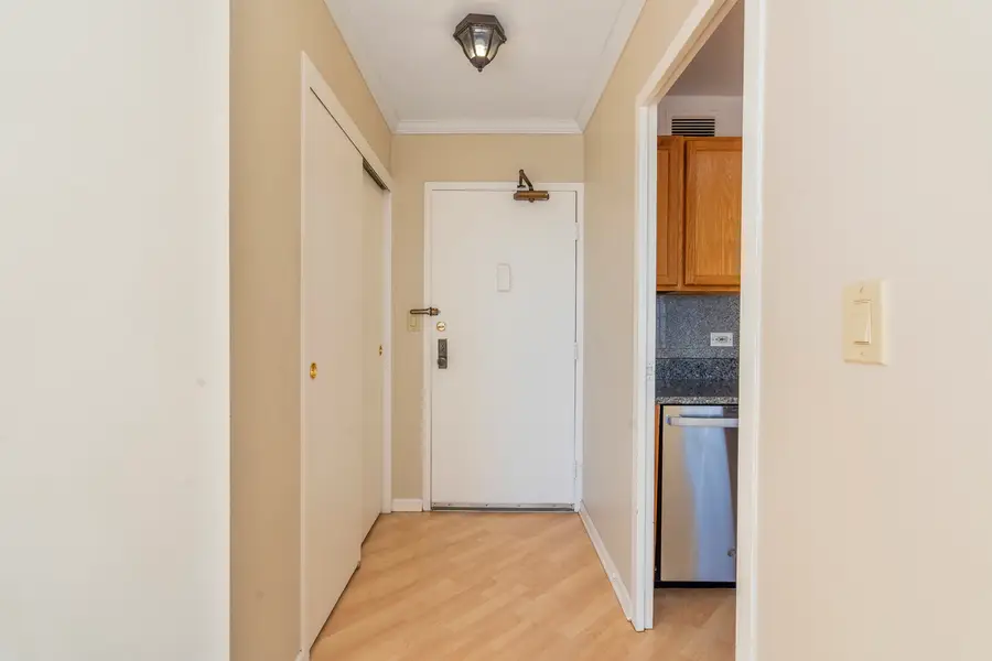 5757 N Sheridan Road #19D, Chicago, IL 60660 - #3