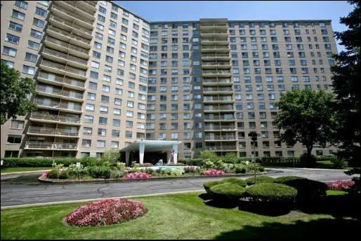 7061 N Kedzie Avenue #305, Chicago, IL 60645 - #1