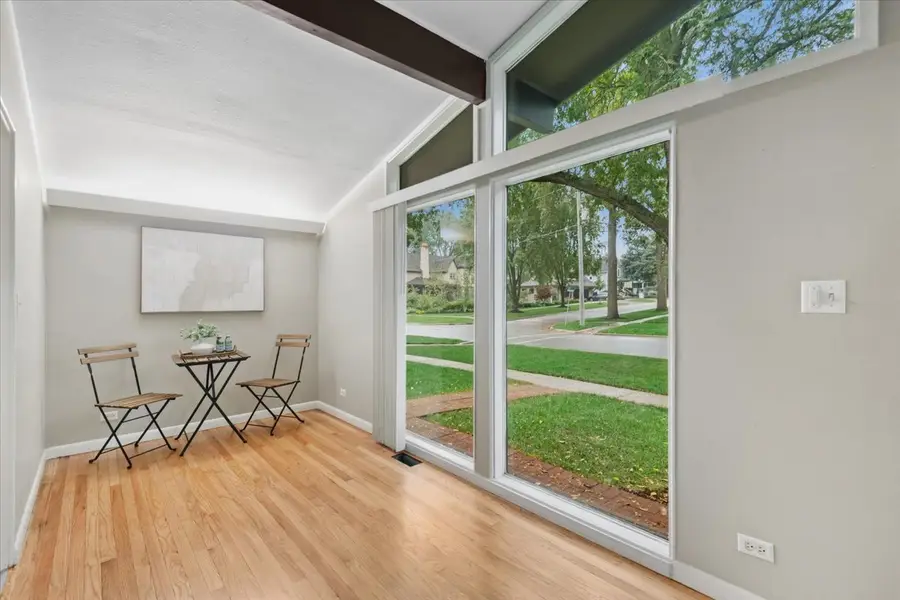 216 Broadway Street, Libertyville, IL 60048 - #3