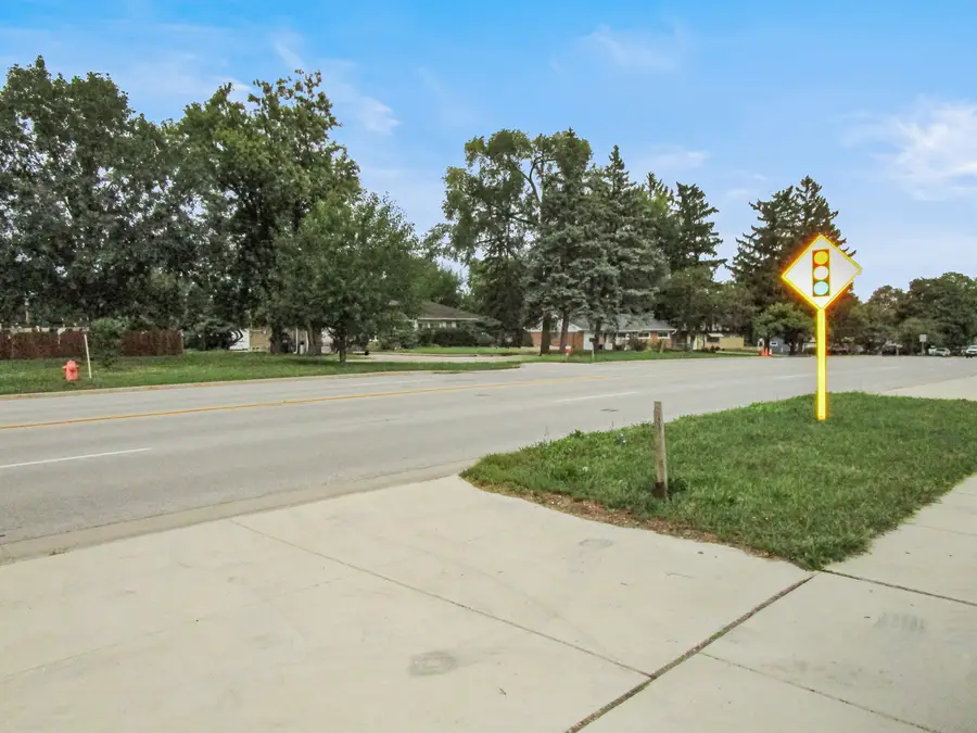 2659 Hobson Road, Downers Grove, IL 60516 - #3
