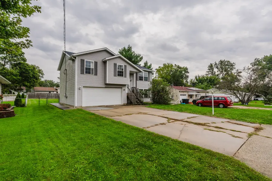 107 Lake Street, Washington, IL 61571 - #3