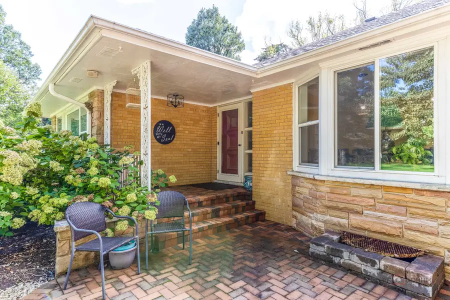 257-259 N Brookdale Lane, Palatine, IL 60067 - #2