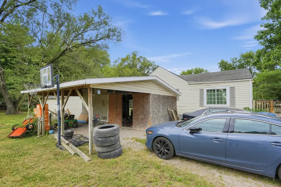 203 Missouri Avenue, South Roxana, IL 62087 - #2