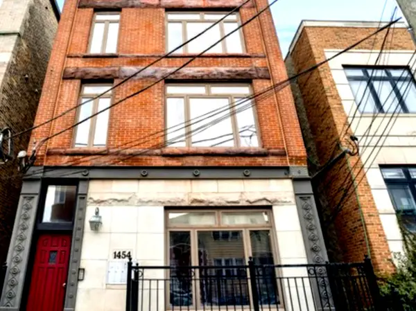 1454 W Blackhawk Street #1, Chicago, IL 60642