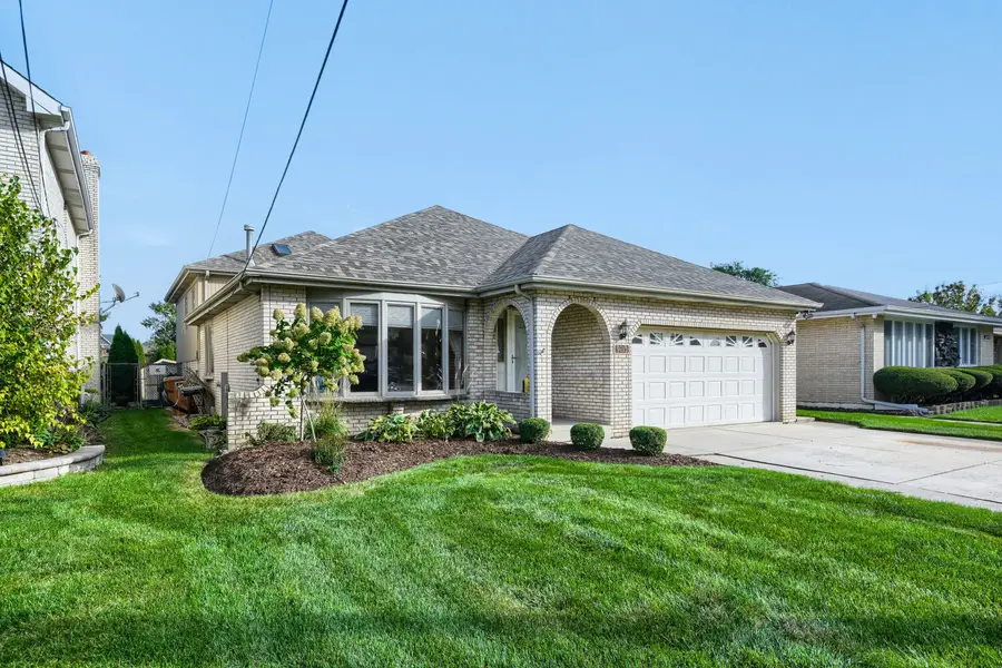 9015 Natoma Avenue, Oak Lawn, IL 60453 - #3