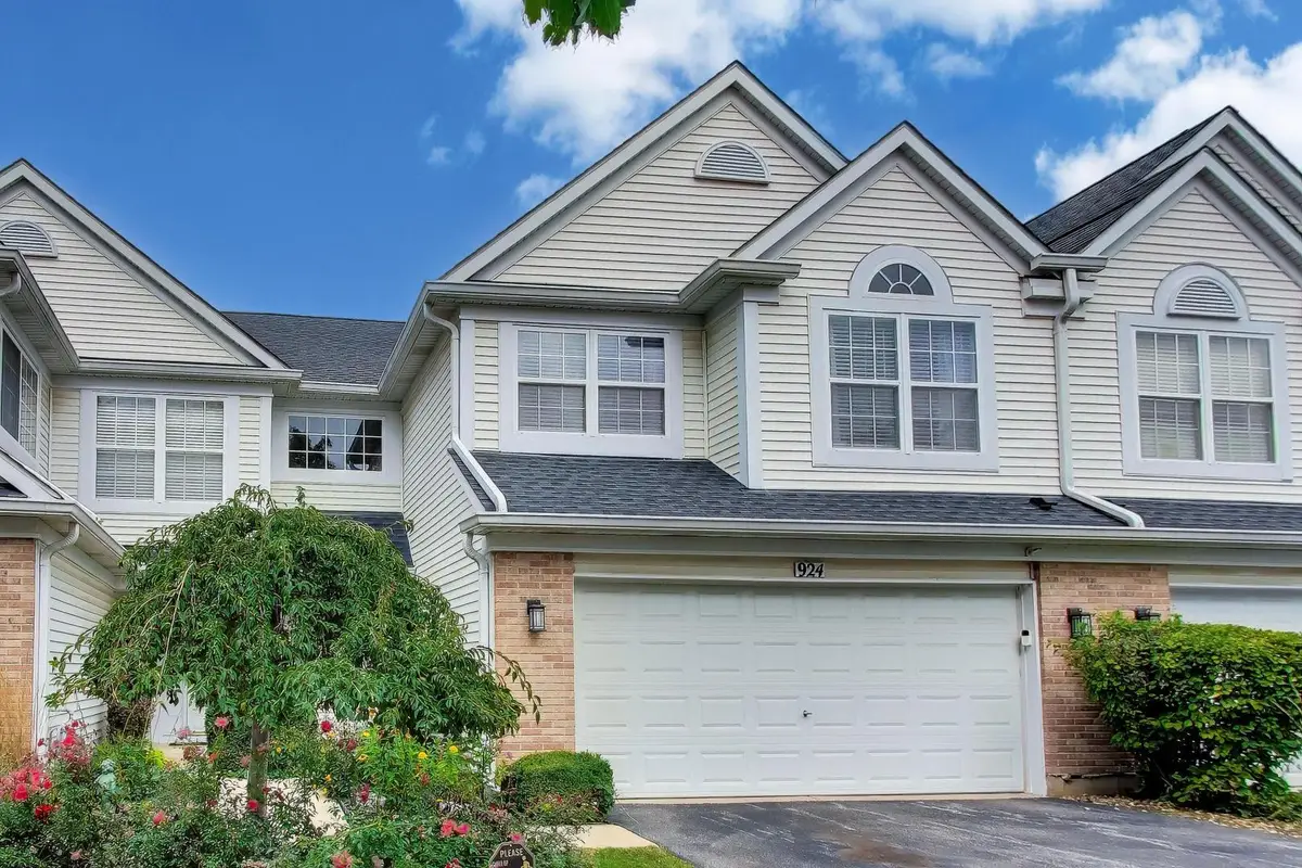 924 Ainsley Drive #---, West Chicago, IL 60185 - #1