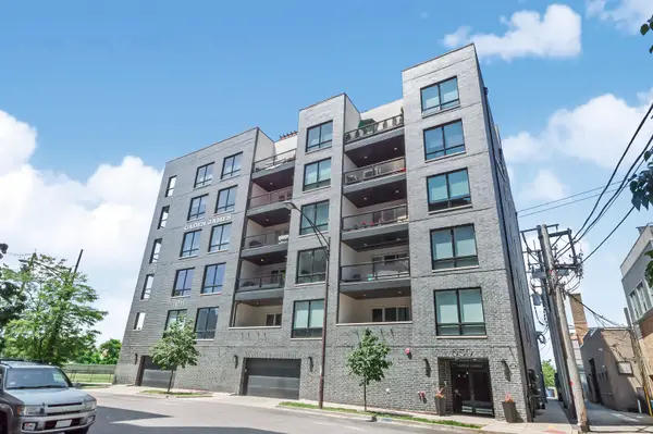 650 N Morgan Street #202, Chicago, IL 60642
