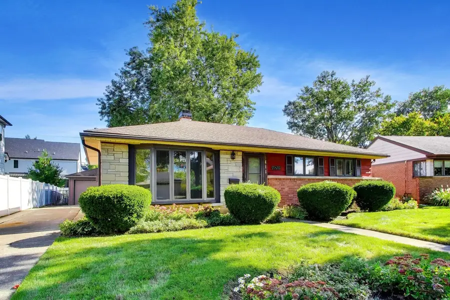 411 N Highview Avenue, Elmhurst, IL 60126 - #2
