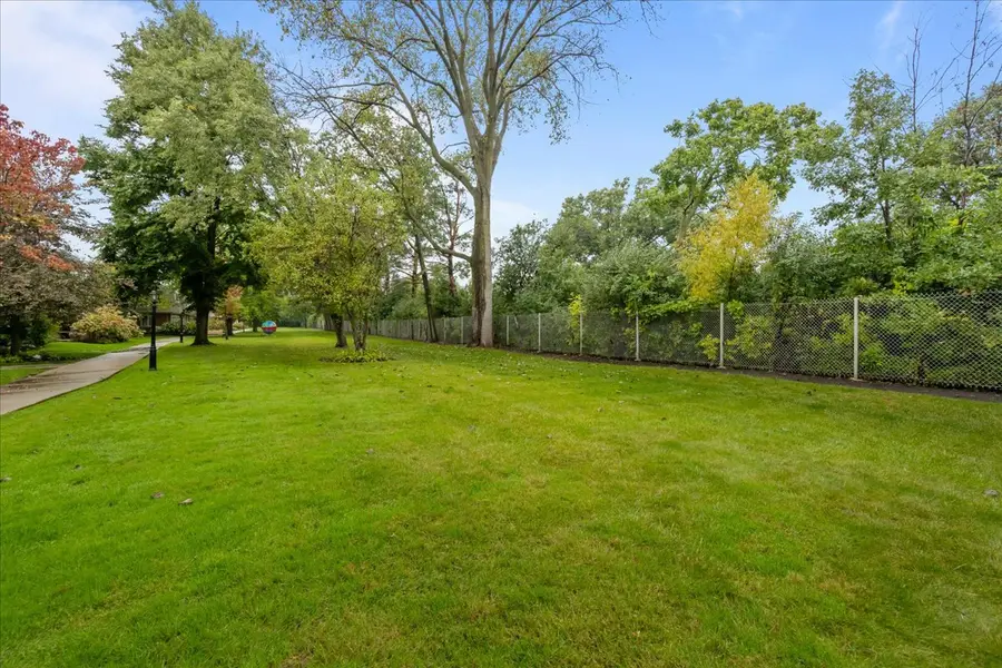 1440 Concorde Circle, Highland Park, IL 60035 - #2