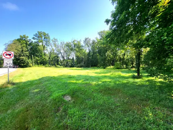 10313 Ventura Boulevard, Machesney Park, IL 61115