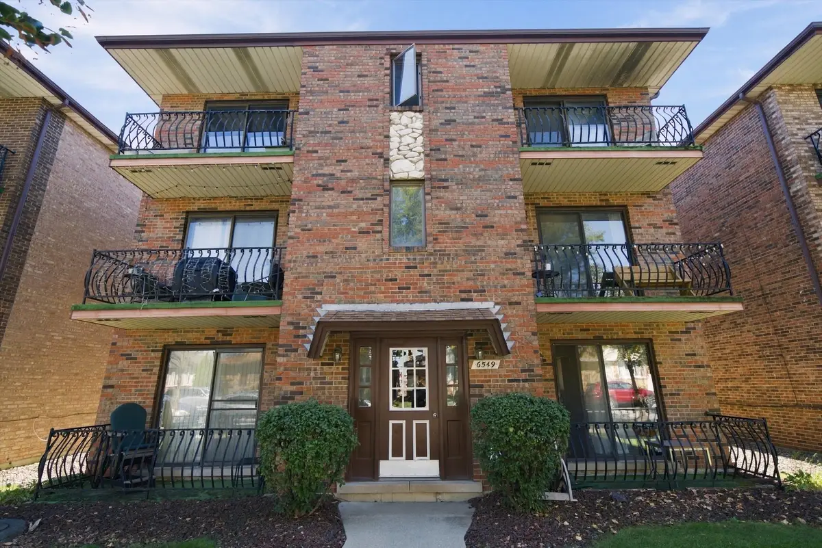 6545 W 64th Place #2W, Chicago, IL 60638 - #1