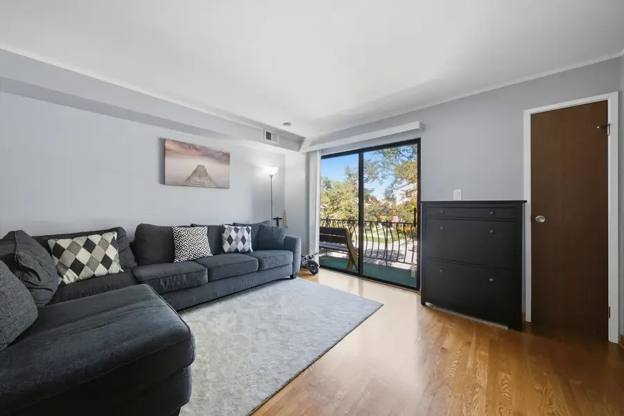6545 W 64th Place #2W, Chicago, IL 60638 - #3