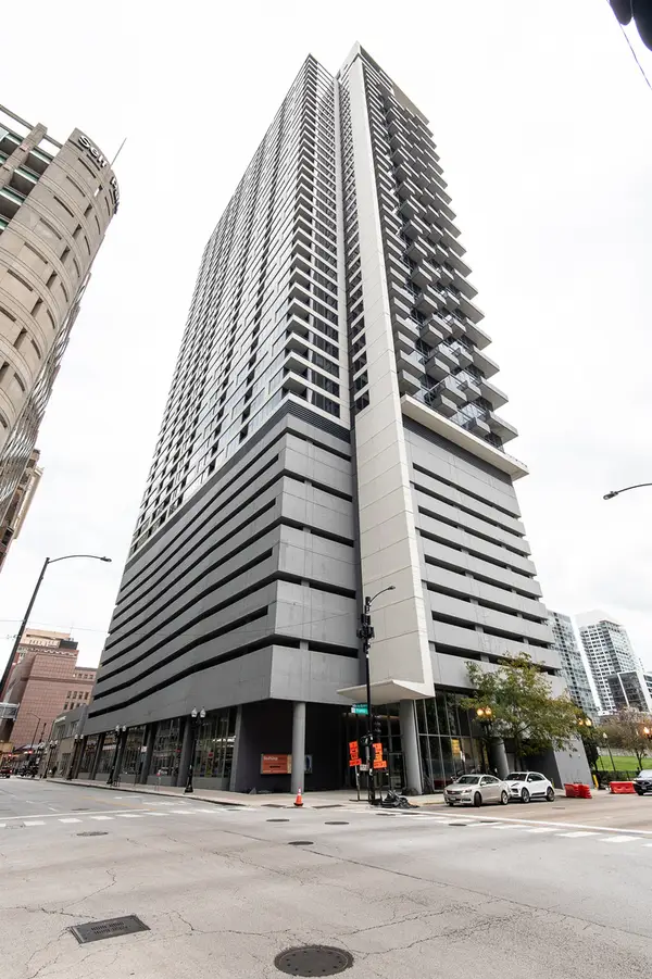 235 W Van Buren Street #P-555, Chicago, IL 60607