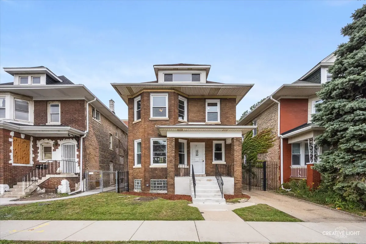 2608 E 74th Place, Chicago, IL 60649 - #1