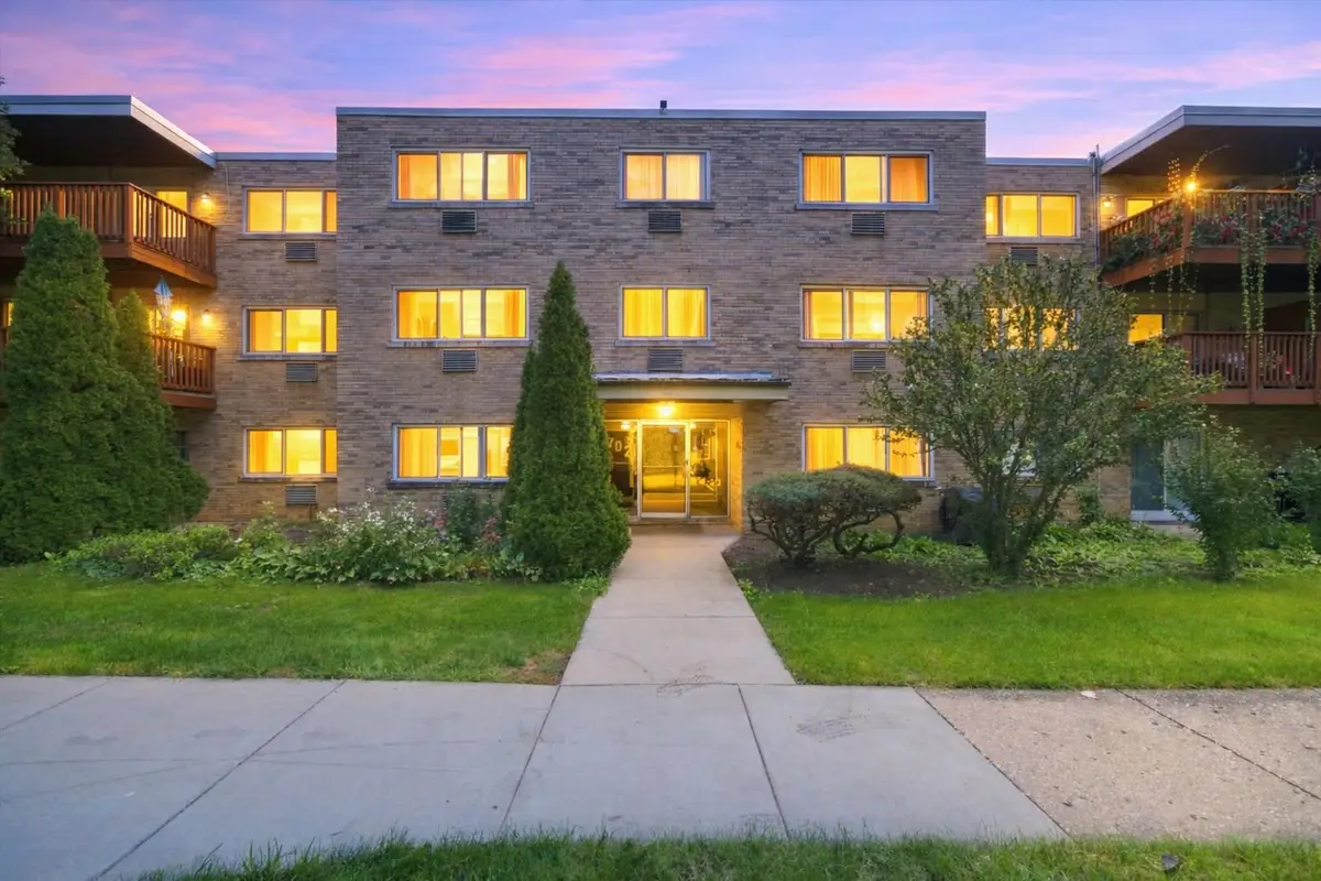 702 Dempster Street #G4, Mount Prospect, IL 60056 - #1