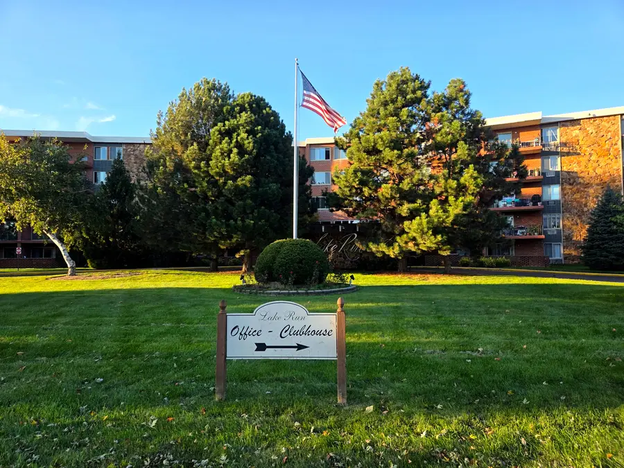 16 E Old Willow Road #304S, Prospect Heights, IL 60070 - #2