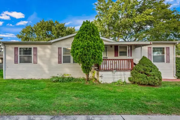 1130 Country Club Road, Elgin, IL 60123