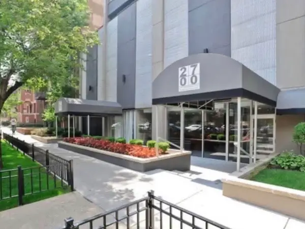 2700 N Hampden Court #8B, Chicago, IL 60614