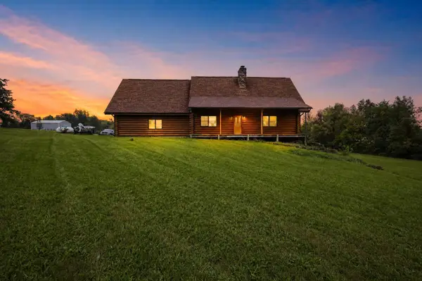 21205 County Line Road, South Beloit, IL 61080