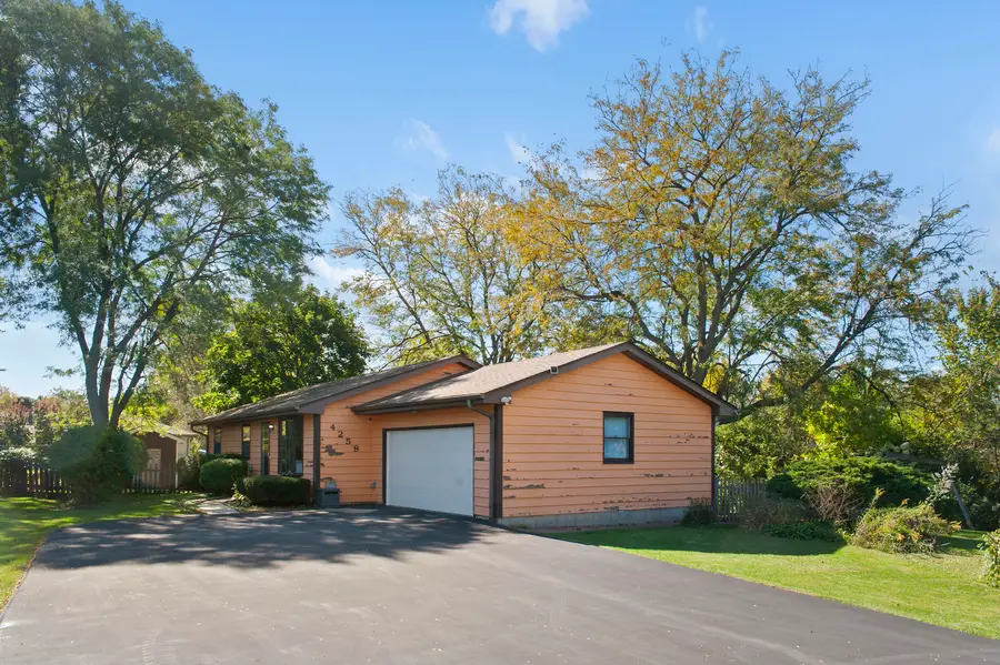 4259 Lake Park Avenue, Gurnee, IL 60031 - #2