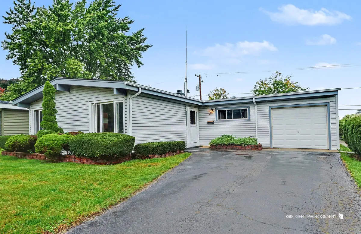 16 W Jeffery Avenue, Wheeling, IL 60090 - #1