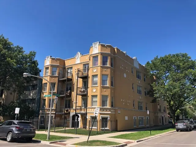 2707 W Glenlake Avenue #3, Chicago, IL 60659 - #1