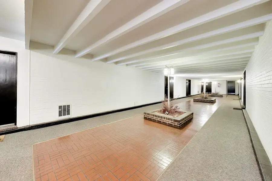 4334 N Clarendon Avenue #102, Chicago, IL 60613 - #3
