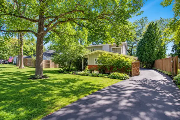 305 Dunbar Road, Mundelein, IL 60060