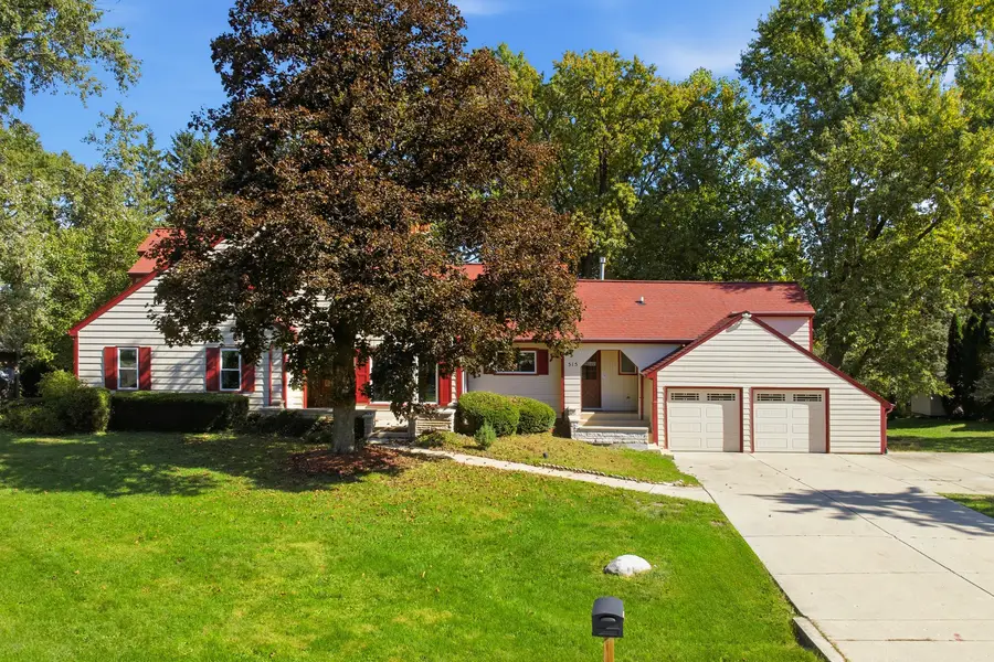10S515 Glenn Drive, Burr Ridge, IL 60527 - #3