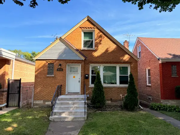 Address Withheld By Seller, Chicago, IL 60617