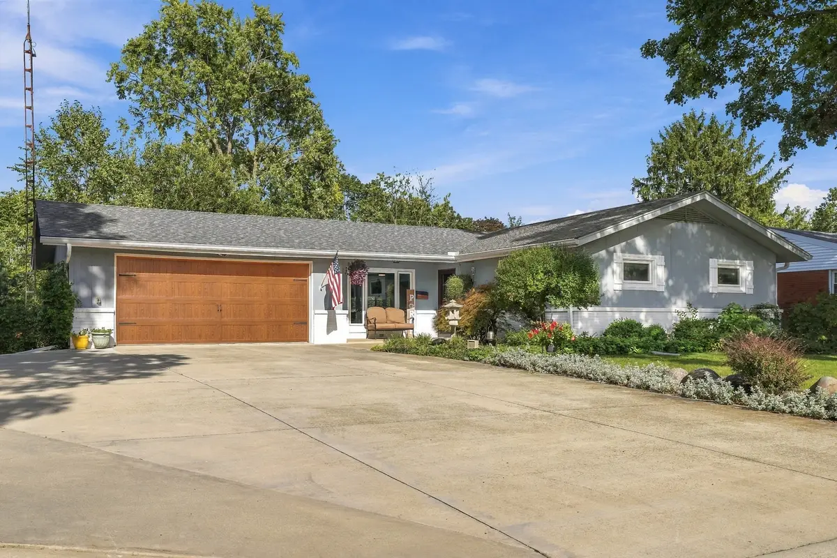 208 Mecherle Drive, Bloomington, IL 61701 - #1
