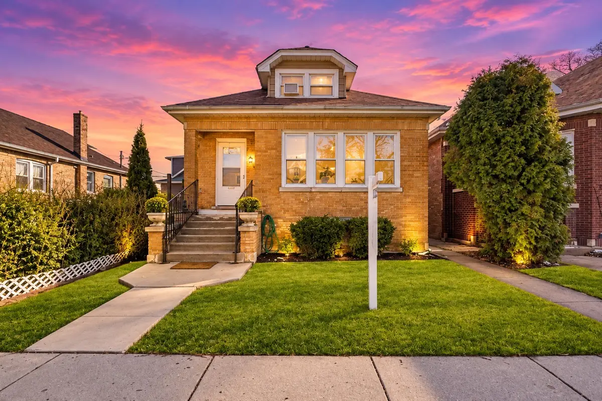 5349 W Fletcher Street, Chicago, IL 60641 - #1