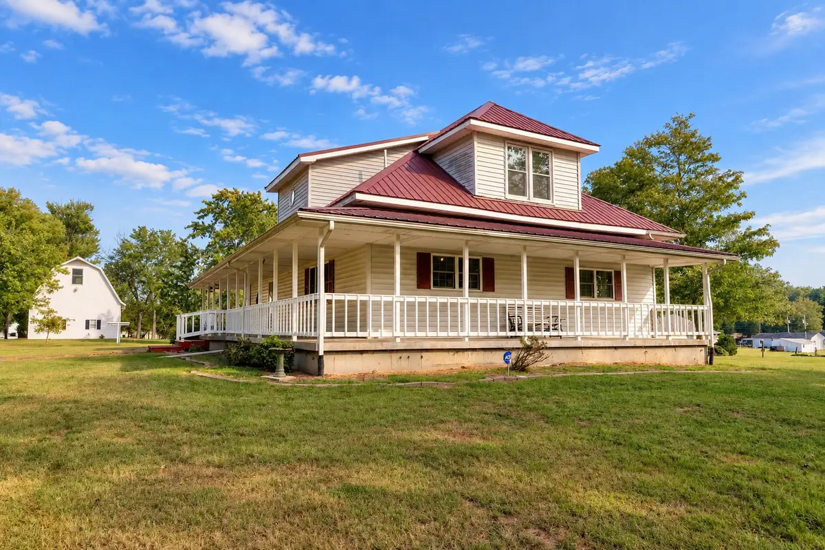2001 N State Street, Marion, IL 62959 - #1