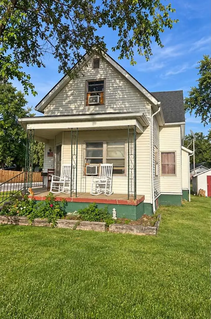 401 S Spruce Street, Villa Grove, IL 61956 - #1