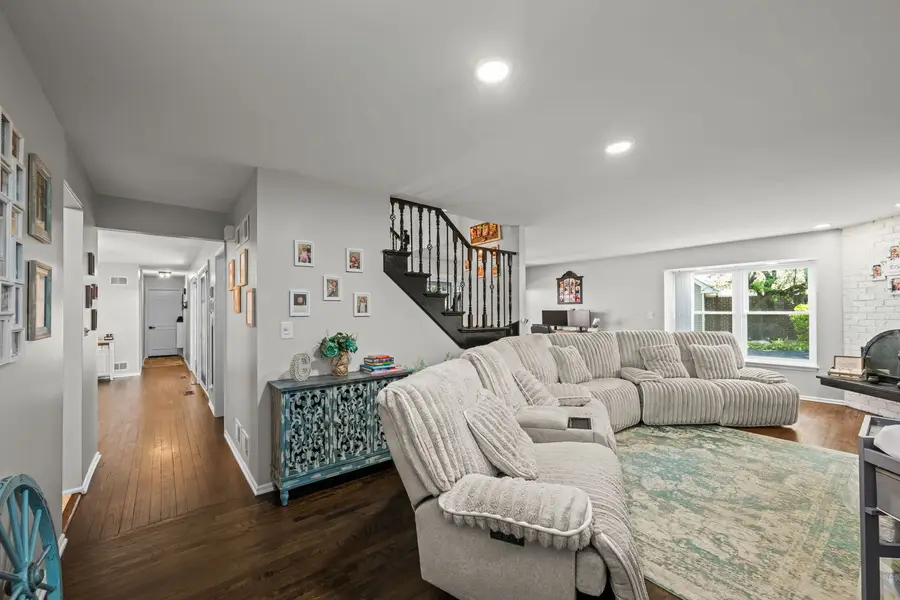 3 Chelsea On Auburn, Rolling Meadows, IL 60008 - #2
