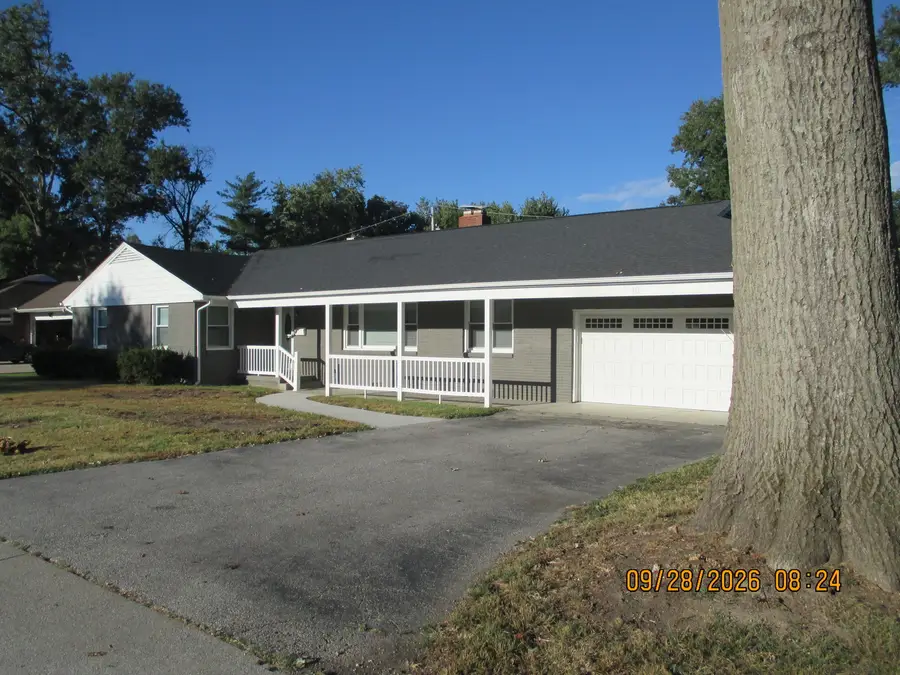 10 Lilac Drive, Centralia, IL 62801 - #2